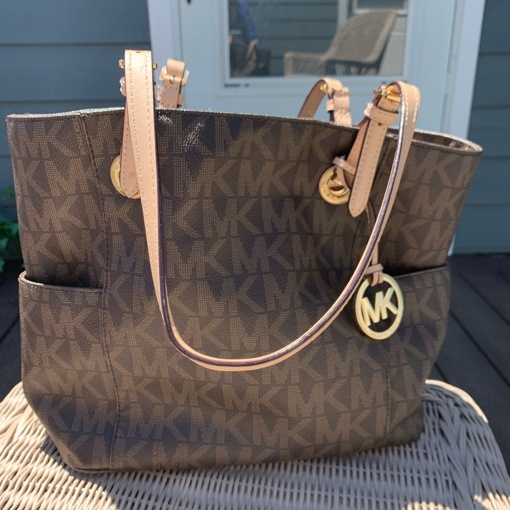 Michael kors purse